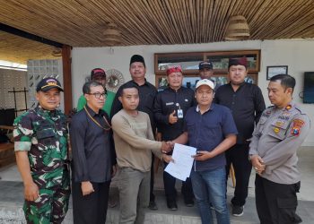 Polresta Banyuwangi Berhasil Mediasi Konflik Pemetikan Kapuk di Wongsorejo