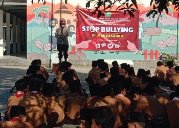 Polres Nganjuk Turunkan Tim Penyuluh Cegah Bullying di Kalangan Pelajar