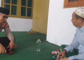 Dari Pintu ke Pintu, Kapolres Situbondo Kunjungi Tokoh Agama Untuk Pemilu Damai