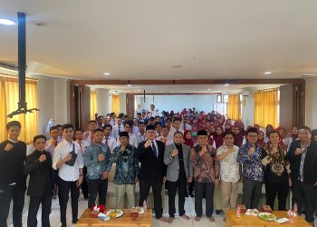 *Ir Randu, Milyader Muda dan Sultan Bandung Jadi Pembicara di Kuliah Umum Mahasiswa STEBI Global Mulia Cikarang*