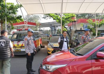 Polres Metro Jakarta Barat melaksanakan operasi penegakan penertiban dan disiplin Polri (gaktiblin )