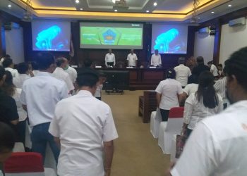 Babinsa Desa Sanur Kauh Pelda Alfonsius Seran dan Bhabinkamtibmas Desa Sanur Kauh Menghadiri acara Musrenbang Desa tahun 2024