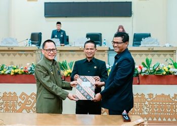 Rapat Paripurna DPRD Kab Tulang bawang, Dihadiri PJ Bupati Tuba Drs Qudrotul Ikhwan.