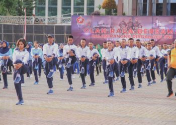 Sambut HUT Ke-78 TNI, Danlantamal IX Bersama Pimpinan TNI-Polri Maluku Laksanakan Olahraga Bersama, Bhakti Sosial Kesehatan