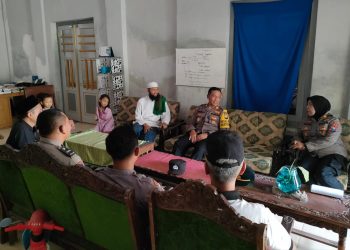 Polres Blitar Laksanakan Sambang Dan Berikan Penyuluhan bahaya Narkoba 