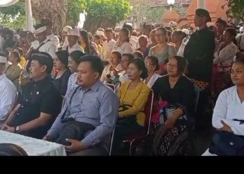 RIBUAN UMAT HINDU KABUPATEN KEDIRI RAYAKAN HUT PURA AGUNG KERTA BUANA KE 44 TAHUN