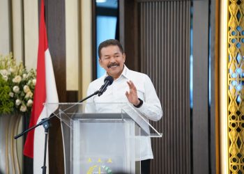 Membangun Komunikasi Publik dengan Beragam Platform Media*