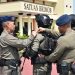 Upacara Pembukaan Latihan Urban Warfare dan VVIP/VIP Protection Satbrimob Polda Kalbar