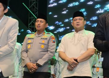 Kapolres Blitar Pererat Silaturahmi Hadiri Pengajian Akbar dengan Gus Iqdam*