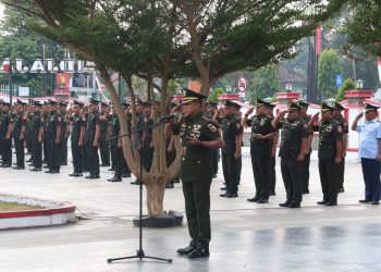 Jelang Peringatan HUT Ke-78 TNI Tahun 2023, Kodim 0808/Blitar Gelar Ziarah Rombongan Ke TMP Raden Wijaya