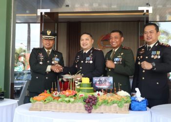 HUT TNI Ke-78, Surprise Kapolres Kediri Kota Untuk Kodim 0809 Kediri