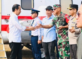 Pj. Gubernur Jabar Beserta Unsur Muspika Menyambut Kedatangan Presiden Joko Widodo
