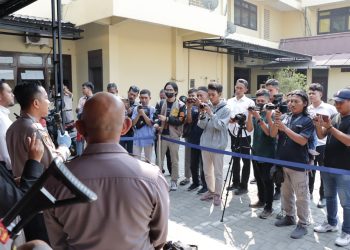 Polres Nganjuk Amankan Penusuk Warga Sugihwaras, Pelaku Ditangkap saat Ngamen