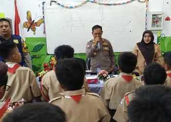 Polsek Kebon Jeruk Intensifkan Sosialisasi Pencegahan Bullying dan Bahaya Narkoba di Lingkungan Sekolah