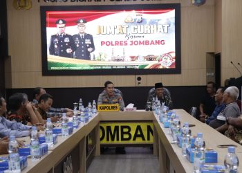 Perkokoh Toleransi, Kapolres Jombang Jumat Curhat Bersama Umat Kristiani