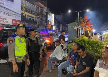 Antisipasi Kriminalitas Malam Minggu, Polres Tabanan Gelar Blue Light Patrol Gabungan