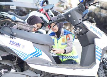 Polrestabes Surabaya Siapkan Layanan Pengisian Daya Motor Listrik Gratis
