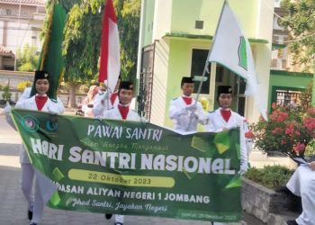 HUT, Hari  Santri  Nasional, MAN 1  Jombang Adakan Pawai Keliling 