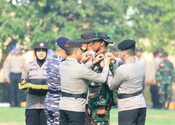 Wakapolda Jatim Didampingi Dirdik Kodik Latal Buka Diklat Integrasi Kebangsaan TNI-Polri 2023
