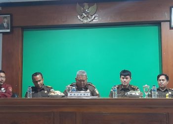 MANTAN SEKDA KKT TERESERET KASUS KORUPSI SPPD FIKTIF”