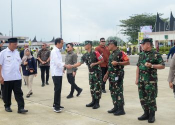Danlanud SUT Sambut kedatangan Presiden RI Dalam Rangka Kunjungan Kerja di Prov. Sumbar