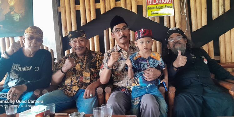 Ngobrol Bareng Santai Bersama Sang Motivator H.Imam Zuhdi di Sebuah Cafe Junrejo Batu