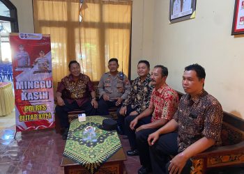 Gelar Minggu Kasih, Polres Blitar Kota Kunjungi Warga Lingkungan Jiwut