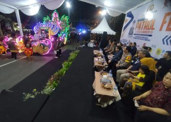 Polres Bojonegoro Gandeng Media Sampaikan Pesan Pemilu Damai Lewat Festival Patrol Oklik