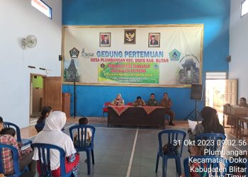 Babinsa Koramil Doko, Laksanakan Kegiatan Pendampingan Pembagian Gizi Tambahan Bagi Balita Stunting
