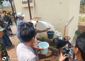 Polisi Bangun Sumur Bor di Banyuwangi Warga Bisa Nikmati Air Bersih Meski Musim Kemarau