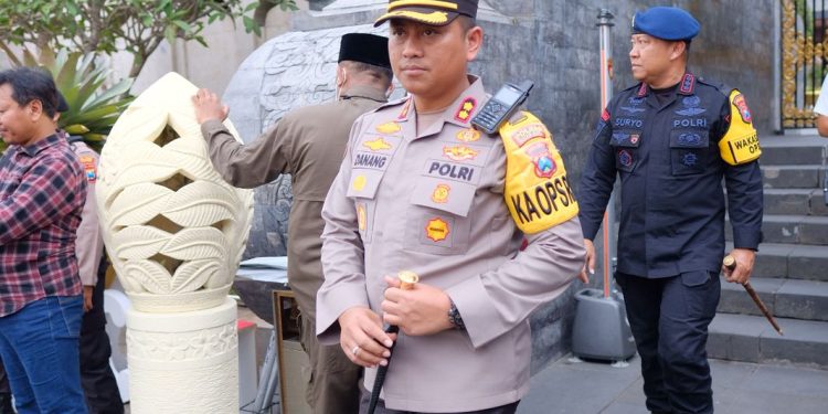 Polres Blitar Kota Terjunkan Ratusan Personil Amankan Kunjungan Presiden ke-5 RI ke Makam Bung Karno