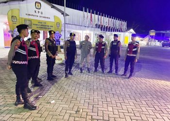 Tahapan Pemilu 2024 Polres Situbondo Siagakan Personel Pengamanan di Kantor KPU