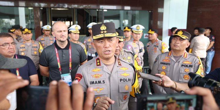 Kapolda Jatim Himbau Penonton Piala Dunia U -17 Manfaatkan Fasilitas Shuttle Bus Menuju Stadion GBT