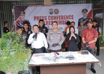 Bupati Apresiasi Polres Jember yang Berhasil Ungkap Tanaman Ganja di Rumah Warga