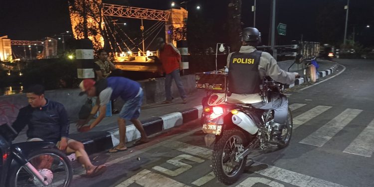 Jelang Pemilu 2024, Ini yang Dilakukan Kapolsek Mojoroto Bersama Anggota