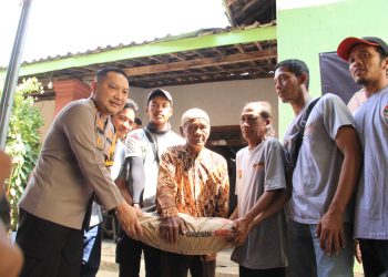 Polres Kediri Kota Gelar Bakti Sosial dan Bakti Kesehatan, Warga Surat Mojo Sumringah.