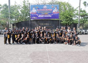 Senam Aerobik Bersama Anggota dan ASN Polres Nganjuk, Peringati hari Korpri ke-52 tahun 2023