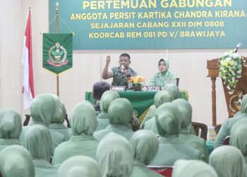 Dandim 0808/Blitar, Berikan Pengarahan Kepada Anggota Persit KCK Cabang XXII Kodim 0808