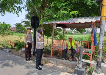 Marak Kecelakaan di Pelintasan Sebidang KA, Kasat Lantas Polres Kediri Kota Cek Palang Pintu dan kesiapan Petugas Penjaga di 5 Titik Perlintasan