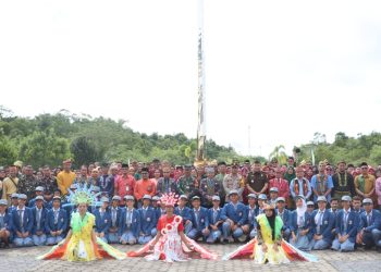 Kapolres Sekadau Hadiri Upacara Peringatan Hut PGRI Ke 78 dan Hari Guru Nasional Tahun 2023
