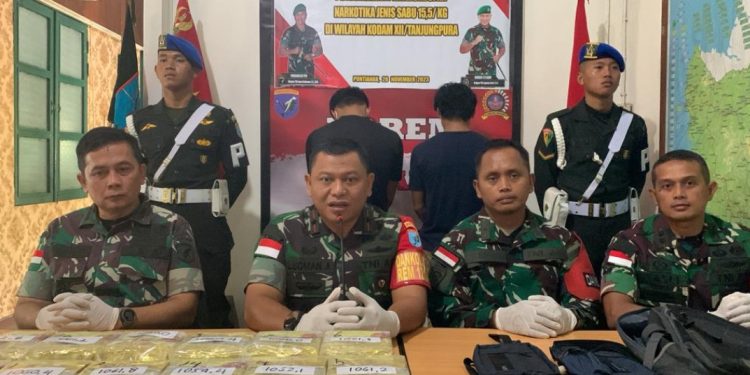 Danrem 121/ABW Gelar Press Release Penggagalan Upaya Penyeludupan Sabu Seberat 15,910 Kilogram