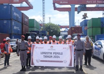 Laksanakan Pengamanan dan Pengawalan Logistik Pemilu Tahun 2024, Polda Kalbar Mendukung Penuh Pengamanan Pemilu 2024