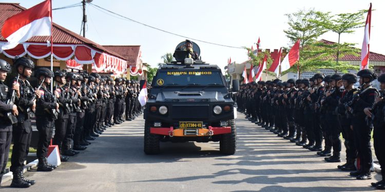 Upacara Purna Tugas Salah Satu Personel Brimob Kalbar