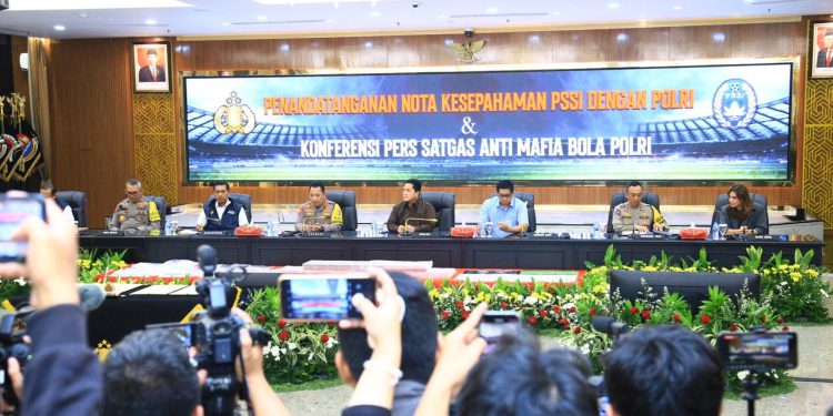 Jadikan Sepak Bola Indonesia Lebih Baik, Polri dan PSSI Sikat Mafia Skor