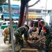 Prajurit Kodim 0611/Garut turun ke Pasar dan Sungai Cimanuk Kab Garut Membersikan sampah.