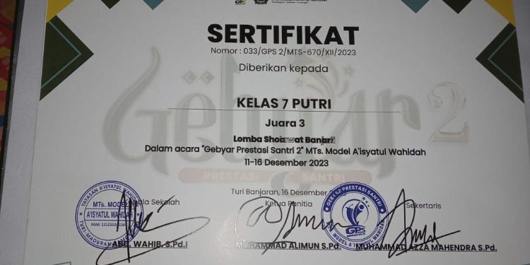 Hanim Fahira Sisswi Madrasah Tsanawiyah (MTs) Model A’isyatul Wahidah, Banjaran, Maduran, Lamongan, Mengukir Prestasi (GPS).