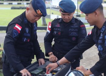 Tuntutan Tugas Dilapangan Yang Semakin Komplek Personel Brimob Kalbar Terusmenerus Latihan