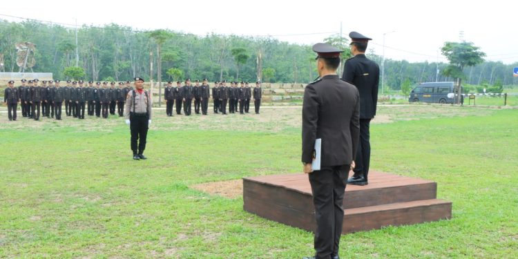 Peringati Hari Bela Negara Ke – 75, Polres Tulang Bawang Barat Laksanakan Upacara Bendera.