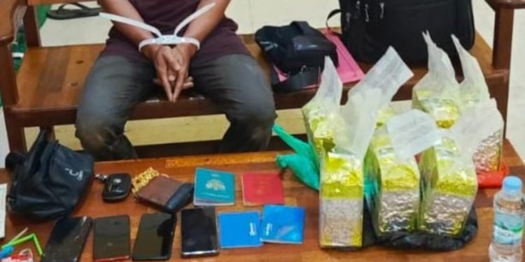 Pria Asal Jagoi Babang yang Bawa 7 Kilogram Sabu, Berhasil di Ringkus,1 Personel Ditresnarkoba Polda Kalbar Yang Bertugas Terluka