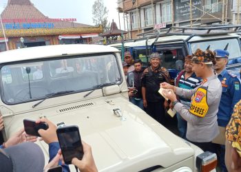 Pastikan Wisatawan Aman, Kapolres Pasuruan Cek 150 Unit Jeep Bromo
